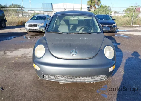 2005 Volkswagen New Beetle Gl from USA, damaged, VIN 3VWBK31C85M405330